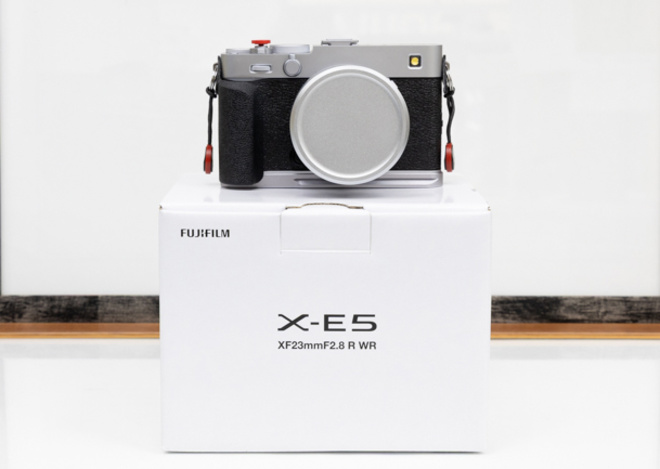 Fujifilm X-E5 Kit XF 23Mm F/2.8 R WR (SILVER) + ACCESSOIRES 3900 CLICS