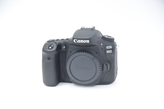 CANON EOS 90D