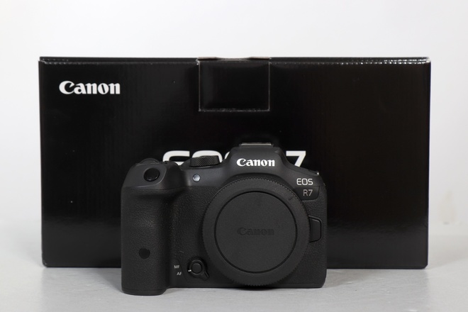 CANON EOS R7 BOITIER NU