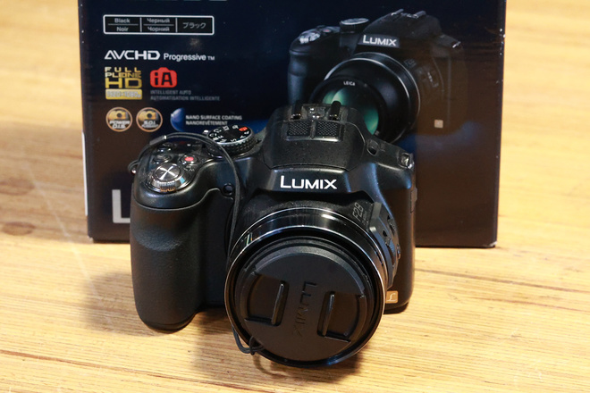 PANASONIC LUMIX FZ 200