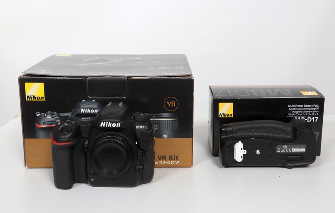 NIKON D500 + GRIP MB-D17