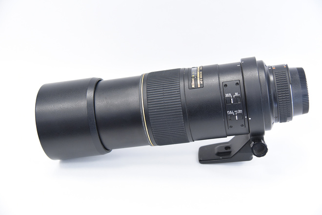 NIKON 300MM F4 AF-S D