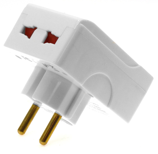 AKASHI c/sect univ/europ 2 usb 2a ultra compact