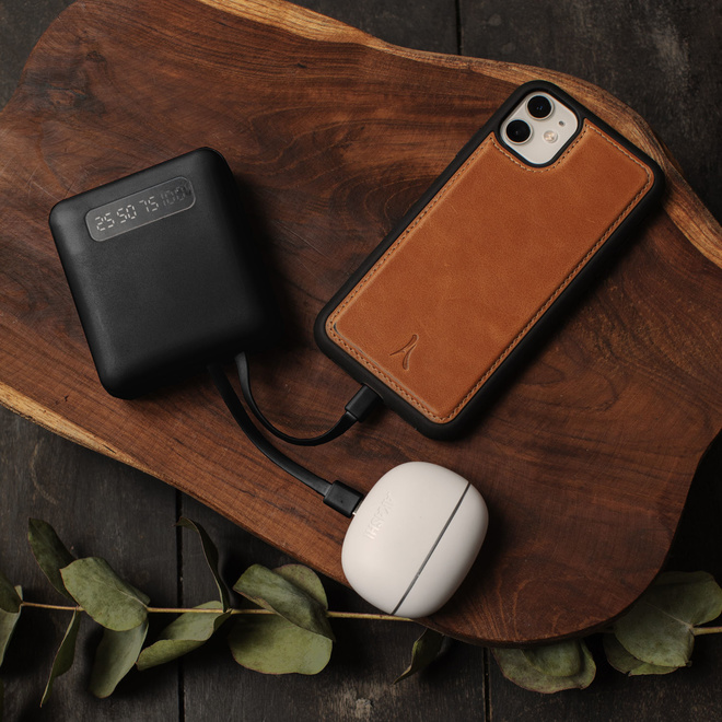 AKASHI<br/>p-bank 10000mah 2 usb+usb-c+lightning nr