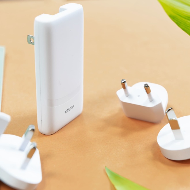 AKASHI<br/>c/sect/univ GaN 2 usb-c 65w blanc