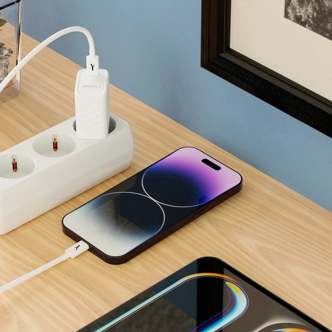 AKASHI<br/>c/sect 30w GaN usb-c blanc