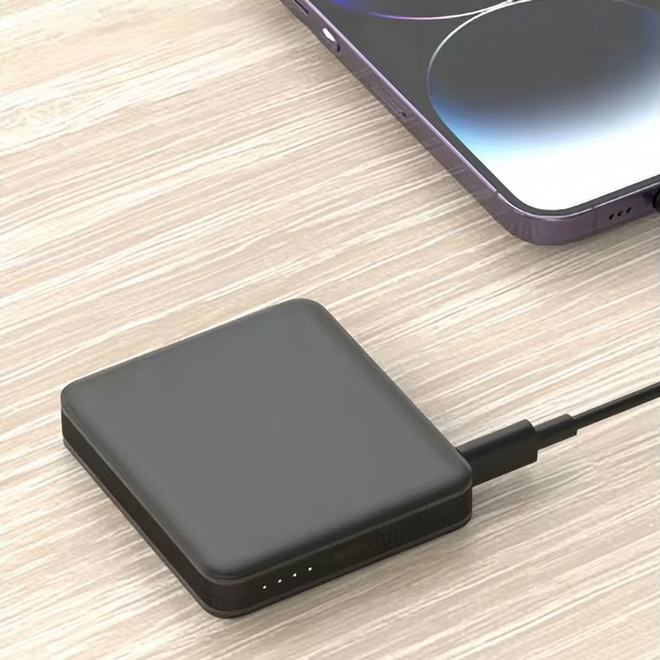 AKASHI<br/>powerbank rapide 5000mah ultra compact