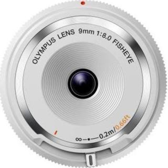 OLYMPUS<br/>9/8 ULTRA PANCAKE FISHEYE BLANC