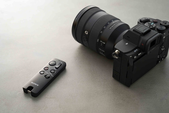 SONY<br/>RMT-VP2 TELECOMMANDE SANS FIL