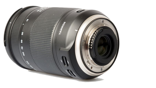 TAMRON<br/>18-400/3.5-6.3 DI II VC HLD NIKON