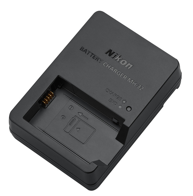 NIKON<br/>CHARGEUR BATTERIE MH-32