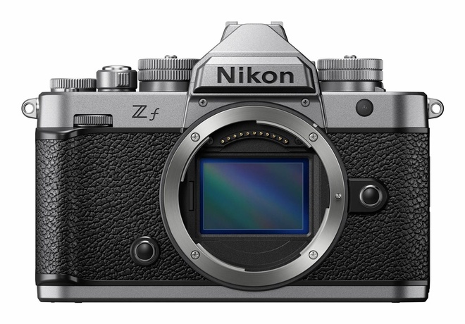 NIKON<br/>ZF SILVER BOITIER NU + DEMI-ETUI