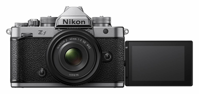 NIKON<br/>ZF SILVER + 40/2 SE KIT + DEMI-ETUI