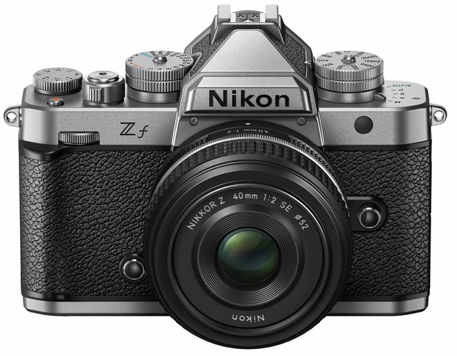 NIKON<br/>ZF SILVER + 24-70/4 S KIT + DEMI-ETUI