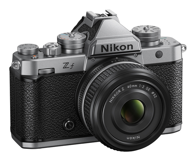 NIKON<br/>ZF SILVER + 24-70/4 S KIT + DEMI-ETUI