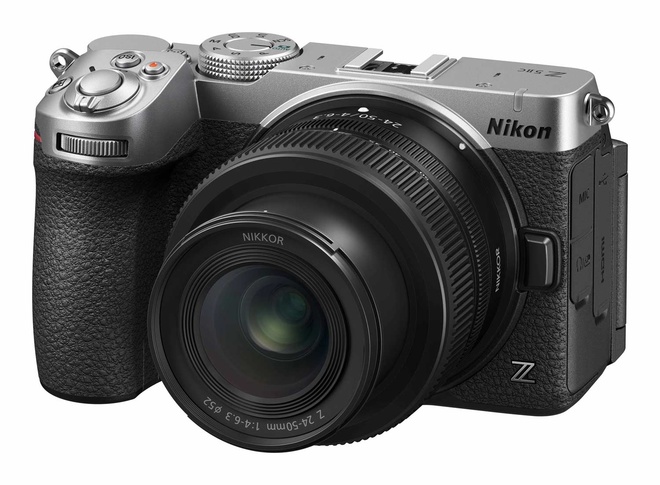 NIKON<br/>Z5IIC SILVER + 24-50