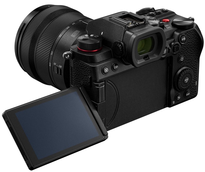PANASONIC<br/>LUMIX S5 + 20-60