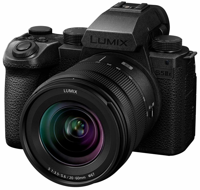 PANASONIC<br/>LUMIX S5 II X + 20-60