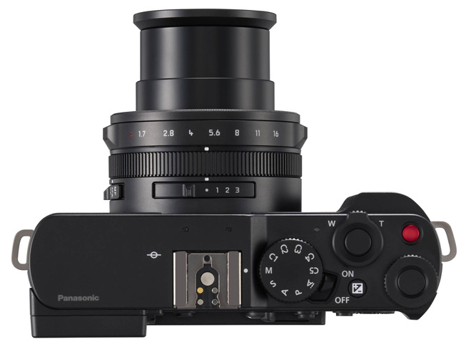 PANASONIC<br/>LUMIX L10 NOIR
