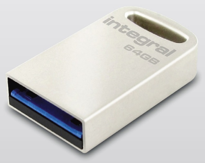 INTEGRAL<br/>nano cle usb metal 64 Go.