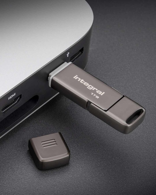 INTEGRAL<br/>ssd.265go.portable.ussd.2000mb/1300mb.