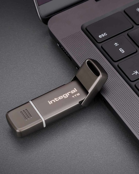 INTEGRAL<br/>ssd.265go.portable.ussd.2000mb/1300mb.