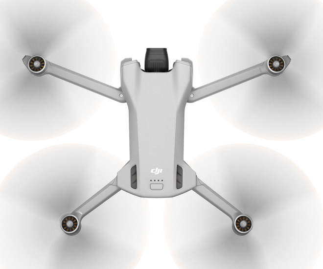 DJI<br/>DRONE MINI 3 + RC