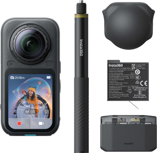 INSTA360<br/>X6 NOIR ESSENTIALS