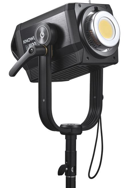 GODOX<br/>TORCHE LED M600D